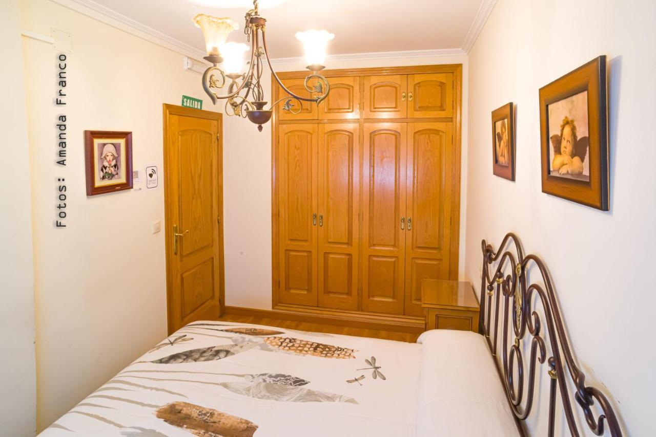 Albergue De Peregrinos Ultreia Et Suseia Hostel Sigueiro Εξωτερικό φωτογραφία