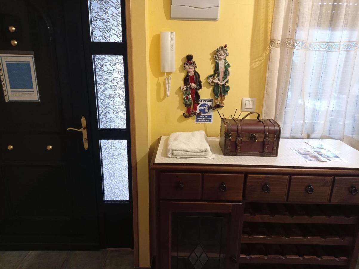 Albergue De Peregrinos Ultreia Et Suseia Hostel Sigueiro Εξωτερικό φωτογραφία