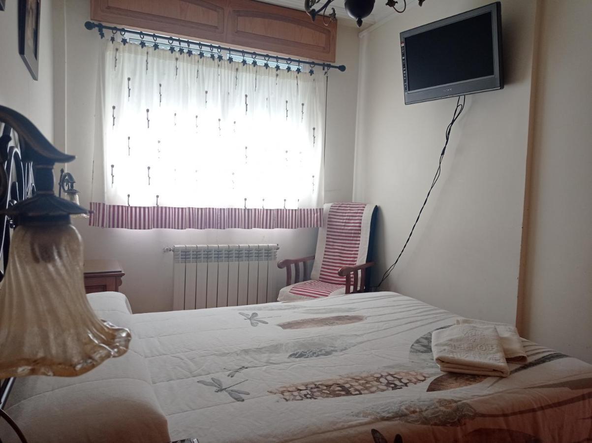 Albergue De Peregrinos Ultreia Et Suseia Hostel Sigueiro Εξωτερικό φωτογραφία